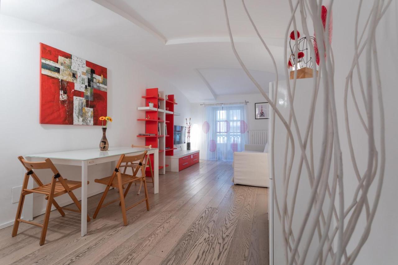 Red Studio Near Porta Nuova By Wonderful Italy Turin Exterior photo
